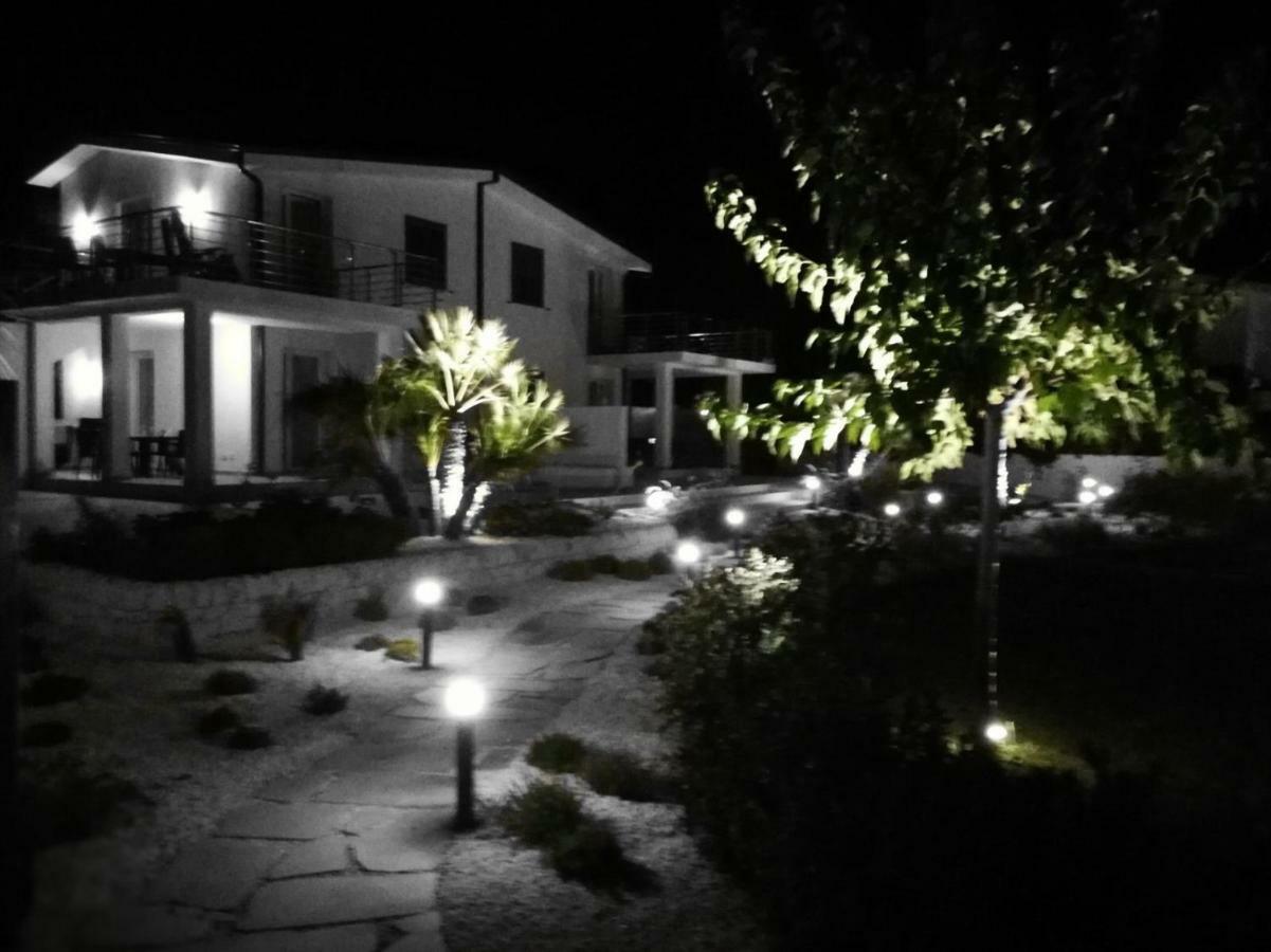 San Lorenzo Marzamemi Cecilia * Reitani